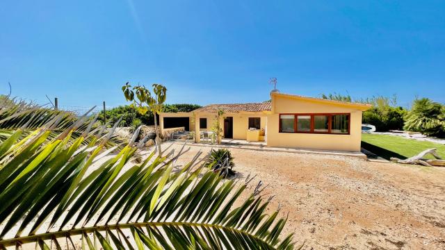 Finca Takatuka Beach House