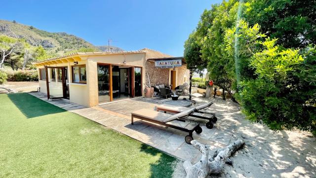 Finca Takatuka Beach House