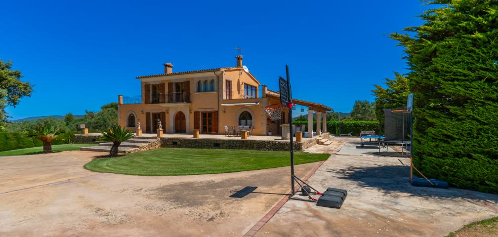 Finca Llum